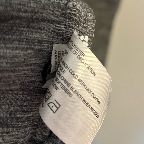 Greg Norman Heather Gray Golf Polo - Picture 6 of 6